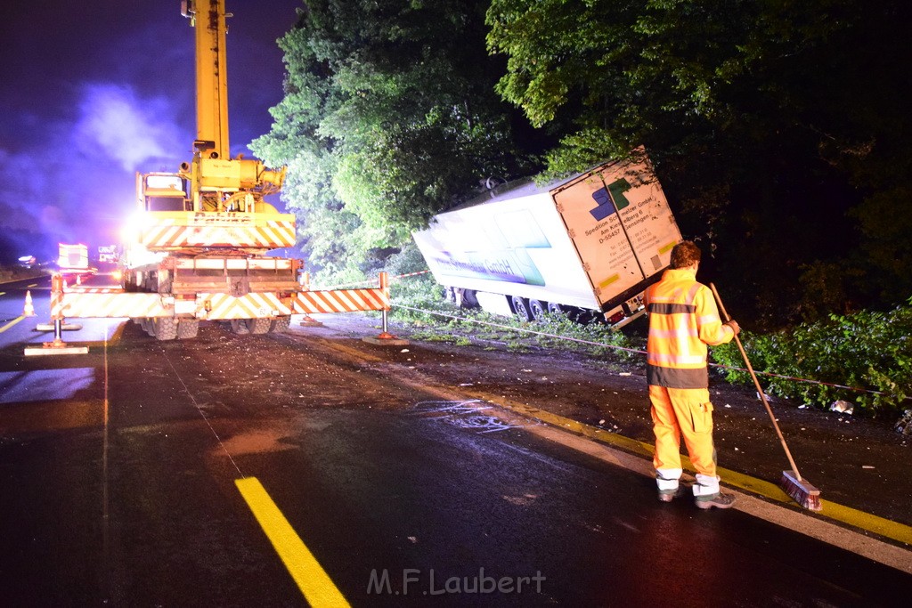 Schwerer VU A 3 Rich Oberhausen Hoehe AK Leverkusen P122.JPG - Miklos Laubert